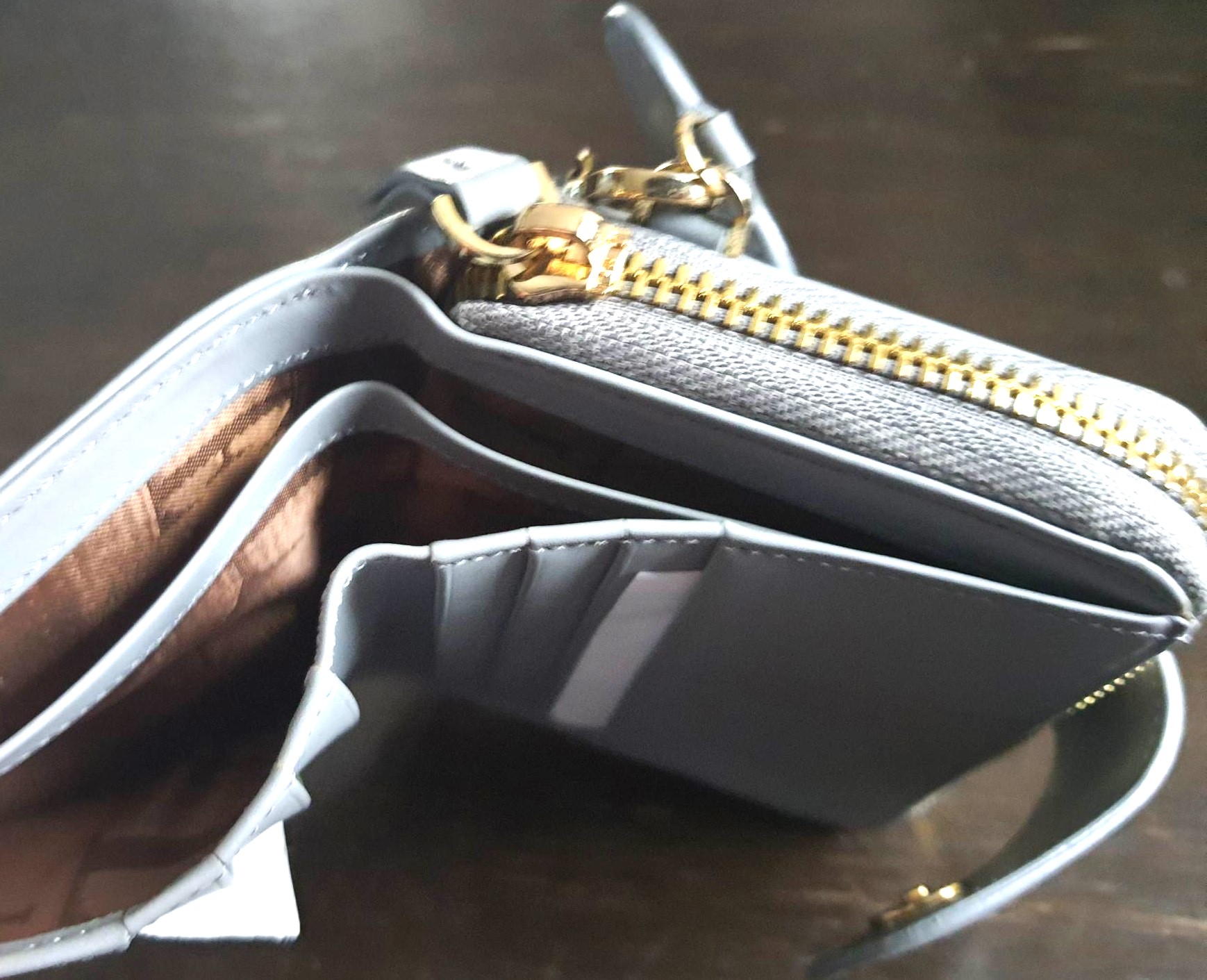 กระเป๋าสตางค์ ELLE เทา ใหม่ แท้