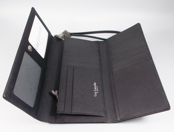 กระเป่าสตางค์ Guy Laroche ดำ ใหม่ แท้