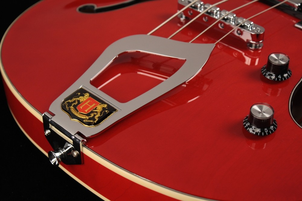 Hagstrom Viking Bass - Wild Cherry Transparent