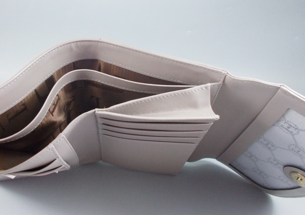 กระเป๋าสตางค์ ELLE เบจ ใหม่ แท้