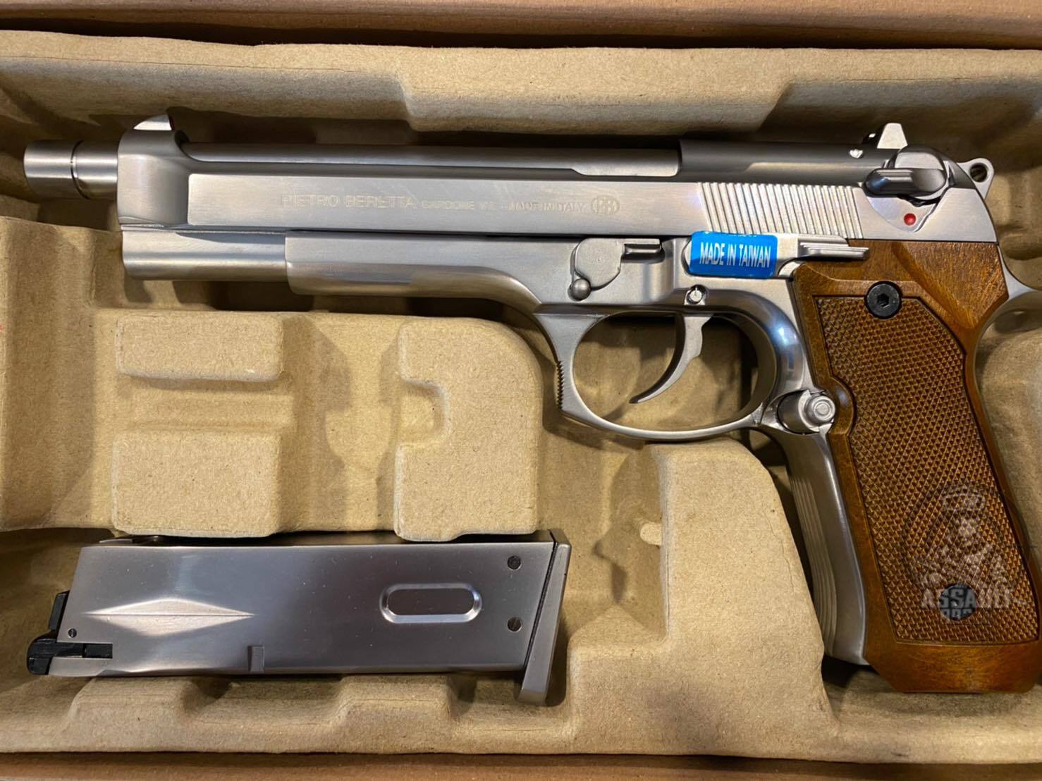 WE M92 Long Silver กริปลายไม้