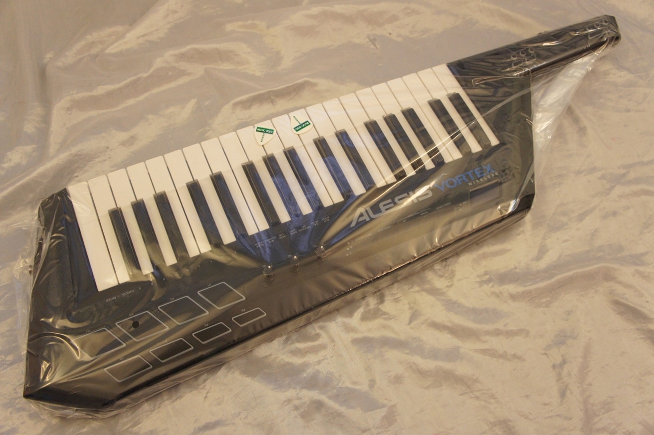 Alesis Vortex Wireless USB Keytar Controller with Accelerometer