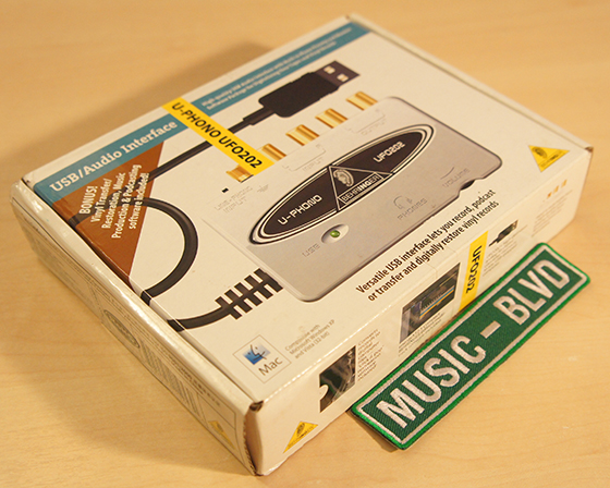 Behringer U-Phono UFO202 USB Audio Interface with Phono Preamp