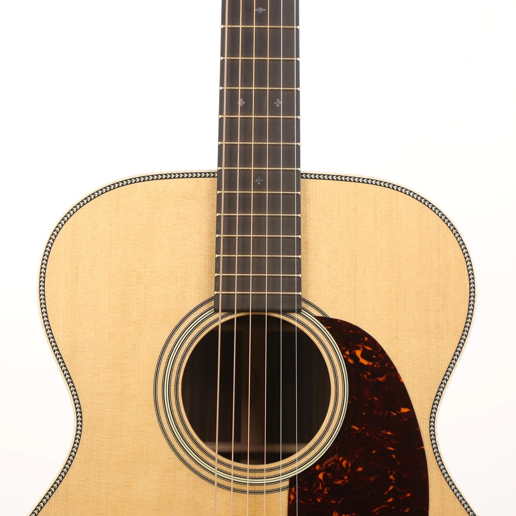 Martin 000-28 Modern Deluxe Acoustic Gloss Natural
