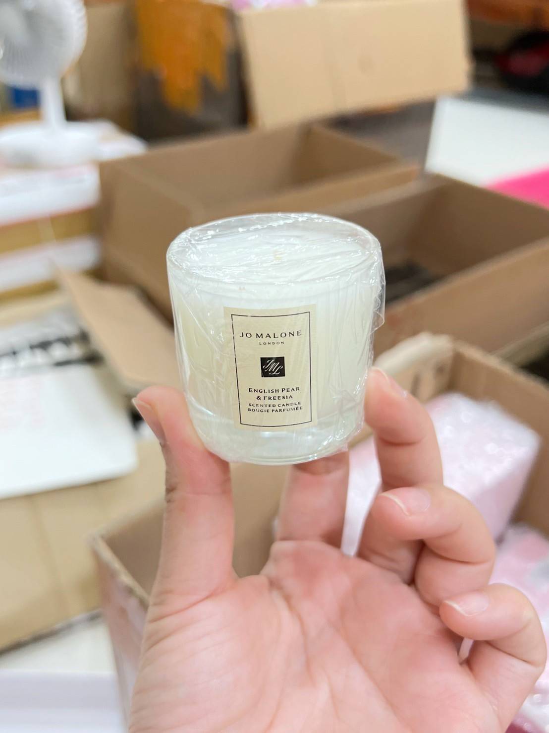 Jo Malone English Pear & Freesia Candle 35g จุดเทียนหอมแบบมีคาส