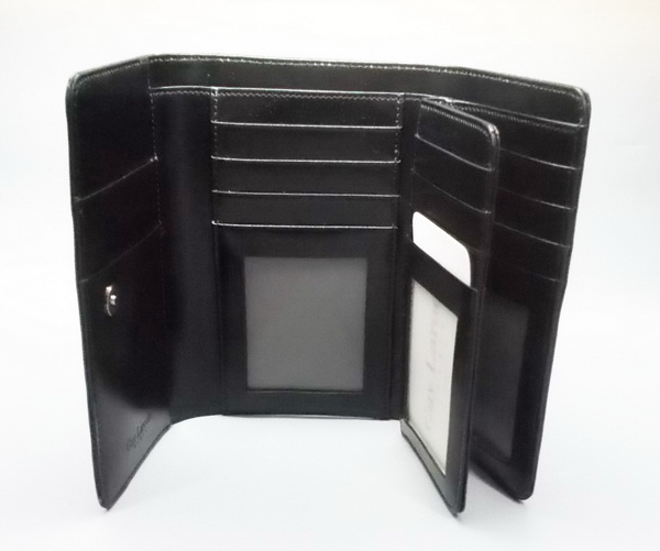 กระเป๋าสตางค์ Guy Laroche ดำ ใหม่ แท้