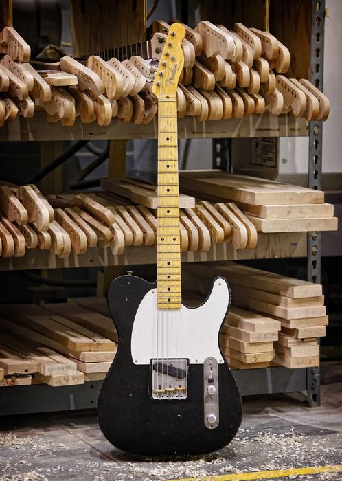 Fender Custom Shop 60th Anniversary Series Esquire 1-Pickup Electric Guitar (Black)