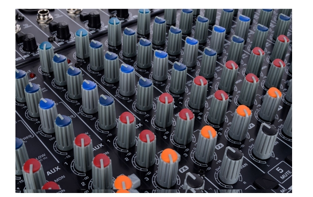 Behringer Xenyx QX2222USB