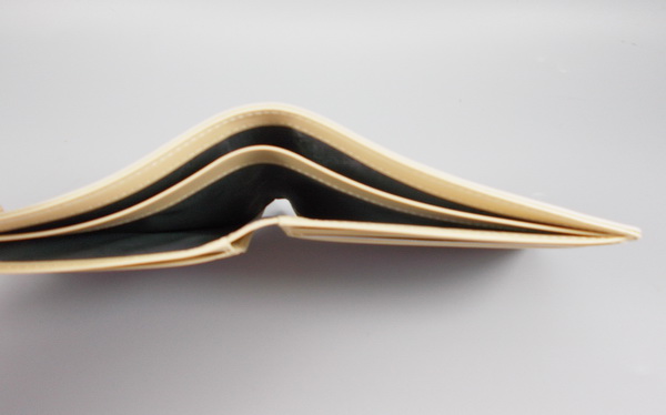 กระเป๋าสตางค์ Guy Laroche ขาวออฟไวท์-ครีม ใหม่ แท้