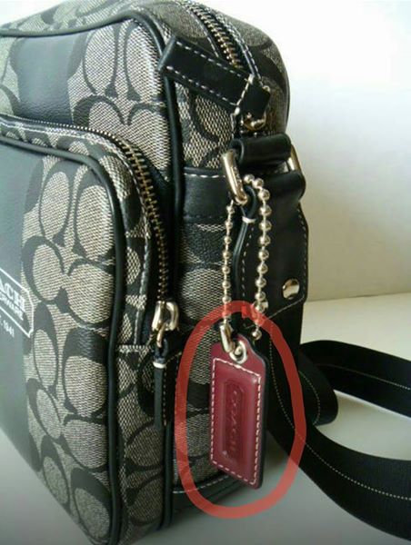 กระเป๋าผู้ชาย COACH F70589 เทา-ดำ ใหม่ แท้