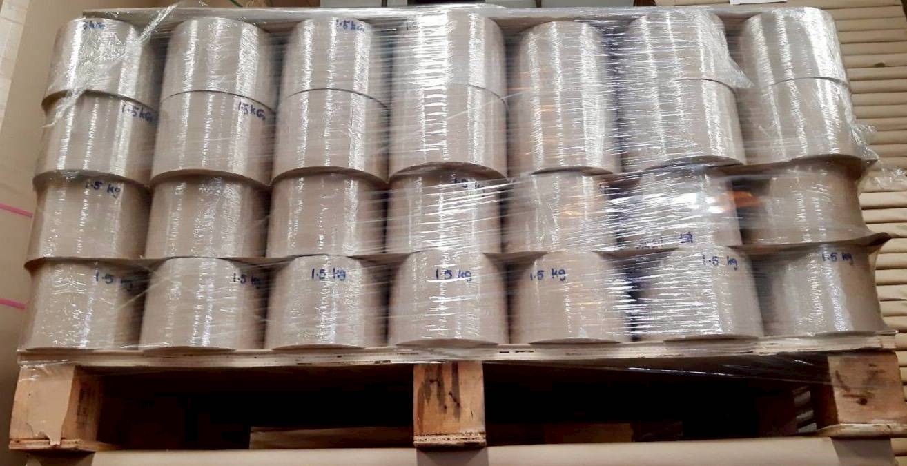 กระดาษคราฟท์น้ำตาล กระดาษสีน้ำตาล ห่อของแบบม้วน ความหนา 80 แกรม หน้ากว้าง 12 cm x ยาว 100 m ม้วนกระดาษน้ำตาล ม้วนกระดาษคราฟท์ (10 ม้วน)