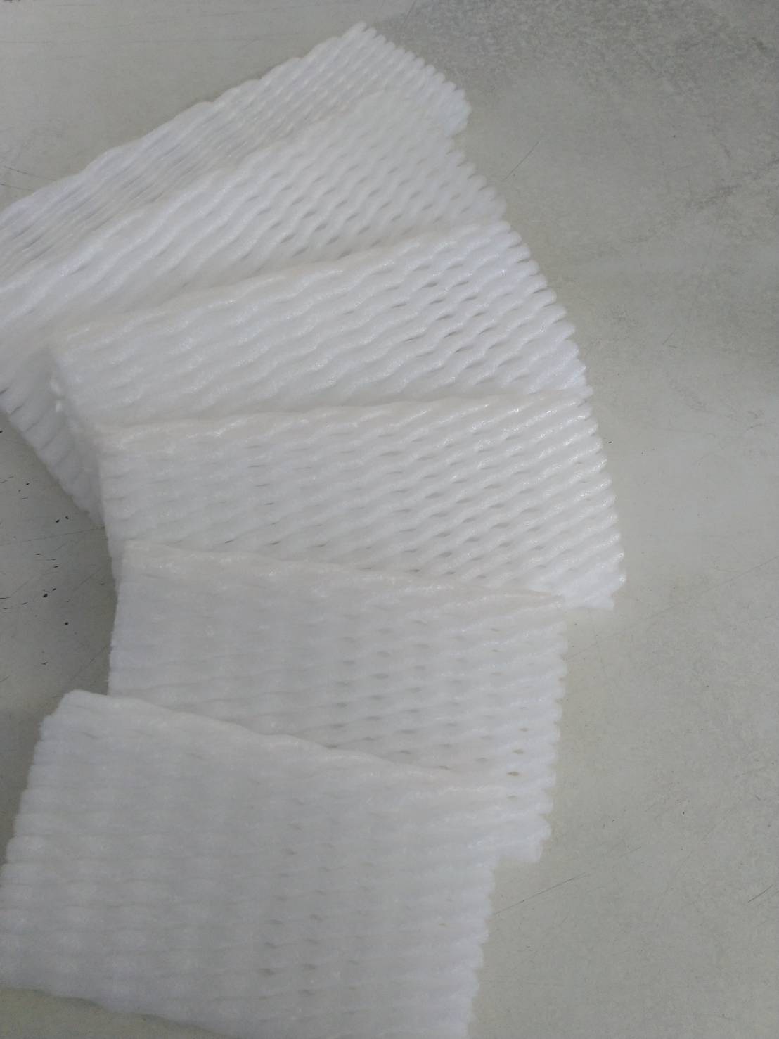 โฟมตาข่าย ห่อผลไม้กันกระแทกขนาด17ซม.100 ชิ้น