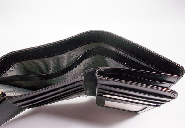 กระเป๋าสตางค์ Guy Laroche ดำ ใหม่ แท้