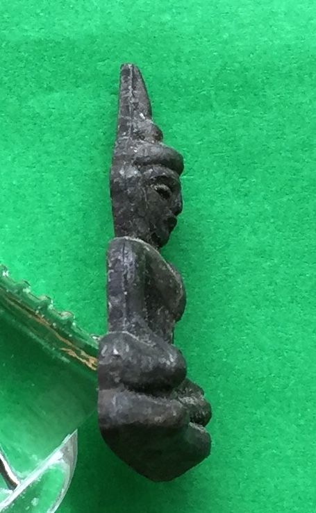 พระพิมพ์ ท่ากระดาน หลวงพ่อลำใย วัดทุ่งลาดหญ้า จ.กาญจนบุรี หลังยันต์ เนื้อชินสัมฤทธิ์ พระแท้สวย สนใจโทรสอบถามที่ 0619783836.. 0805587175 ส่งEMSในประเทศฟรีคะ