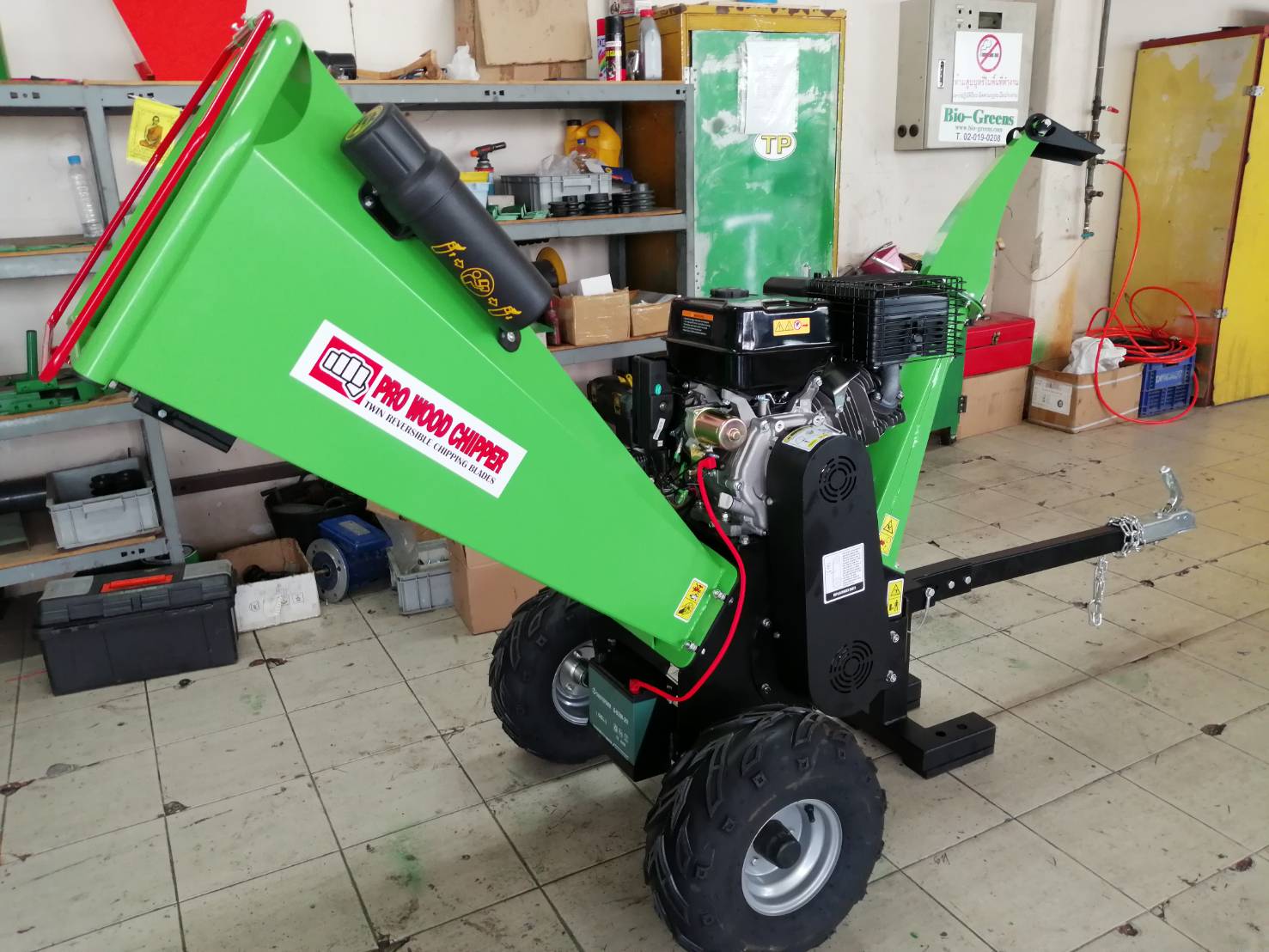 เครื่องบดย่อยสับกิ่งไม้ ใบไม้ รุ่น GS1500 WOOD CHiPPER