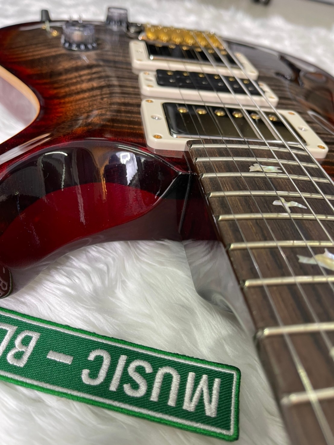 PRS Wood Library 10 Top Special 22 Flame Neck Brazilian Rosewood Charcoal Cherry MB Exclusive