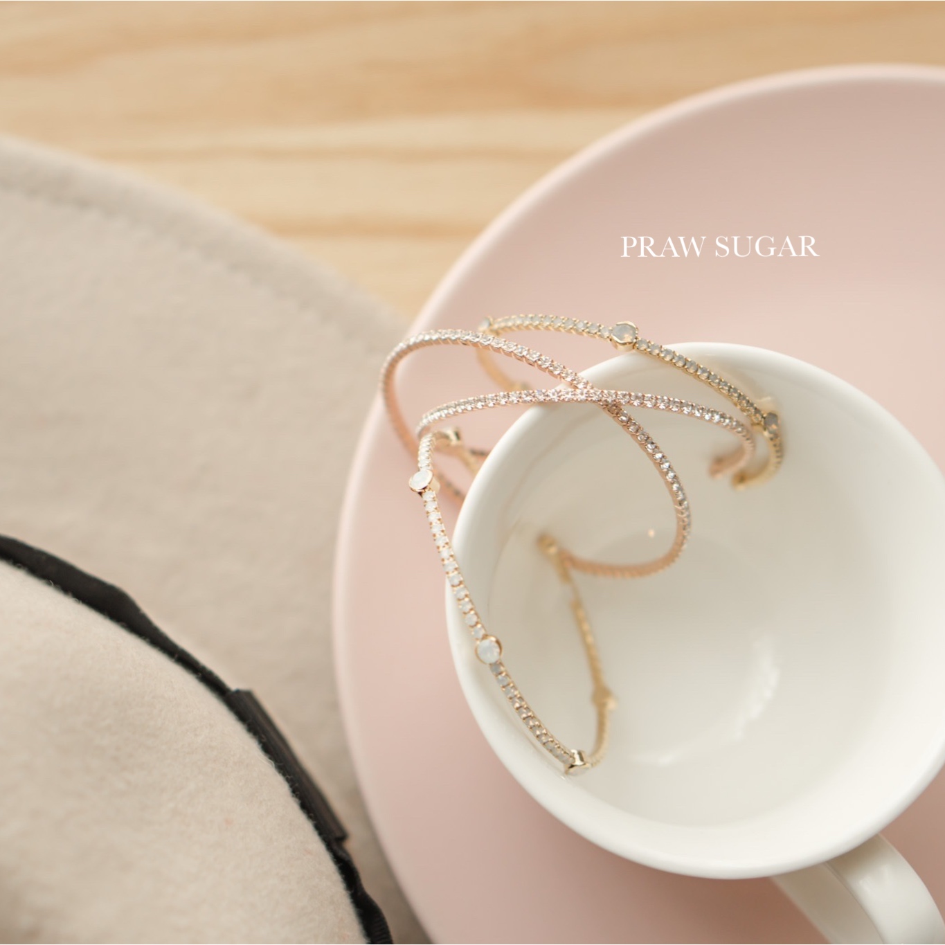 Classic Gorgeous Bracelet - กำไลเพชรสวยหรูคลาสสิค (มี 2 ขนาด 3 สี)