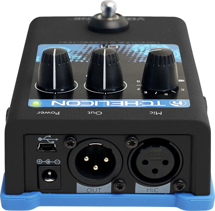 TC-Helicon VoiceTone C1 Hardtune and Pitch Correction Pedal