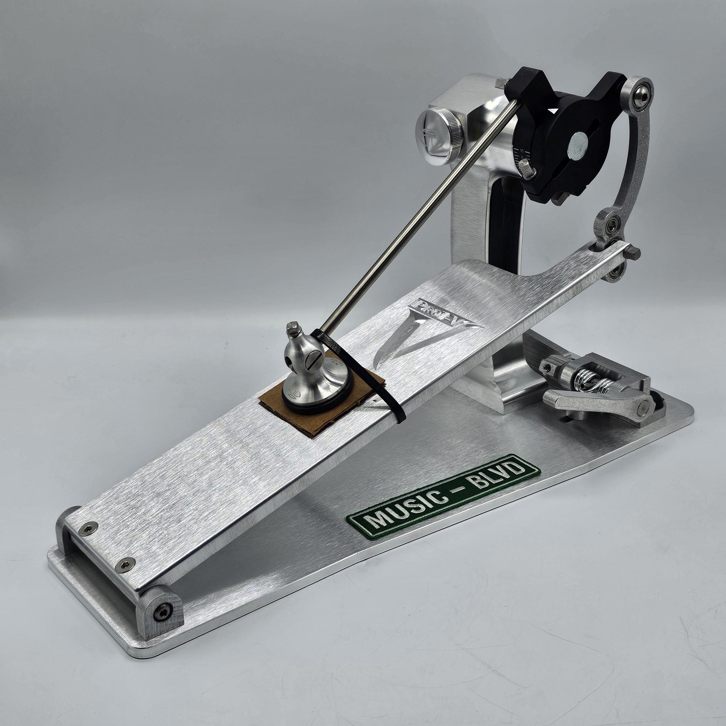 Trick Drums Pro 1-V Bigfoot Single Bass Drum Pedal