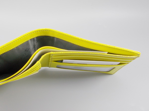 กระเป๋าสตางค์ Guy Laroche เหลือง ใหม่ แท้