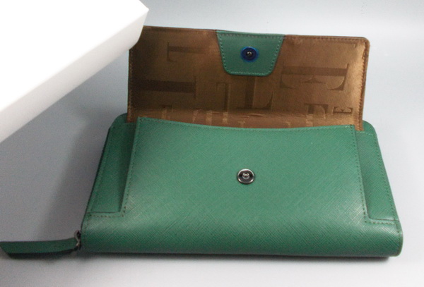 กระเป๋าสตางค์ ELLE เขียว ใหม่ แท้