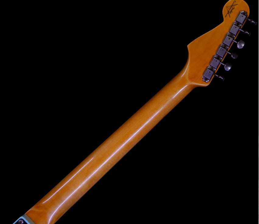 FENDER CUSTOM SHOP 1963 STRATOCASTER RELIC AAA ROSEWOOD BOARD WITH QUARTERSAWN MAPLE NECK SURF GREEN