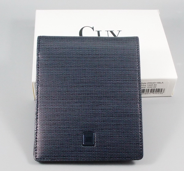 กระเป๋าสตางค์ Guy Laroche กรม ใหม่ แท้