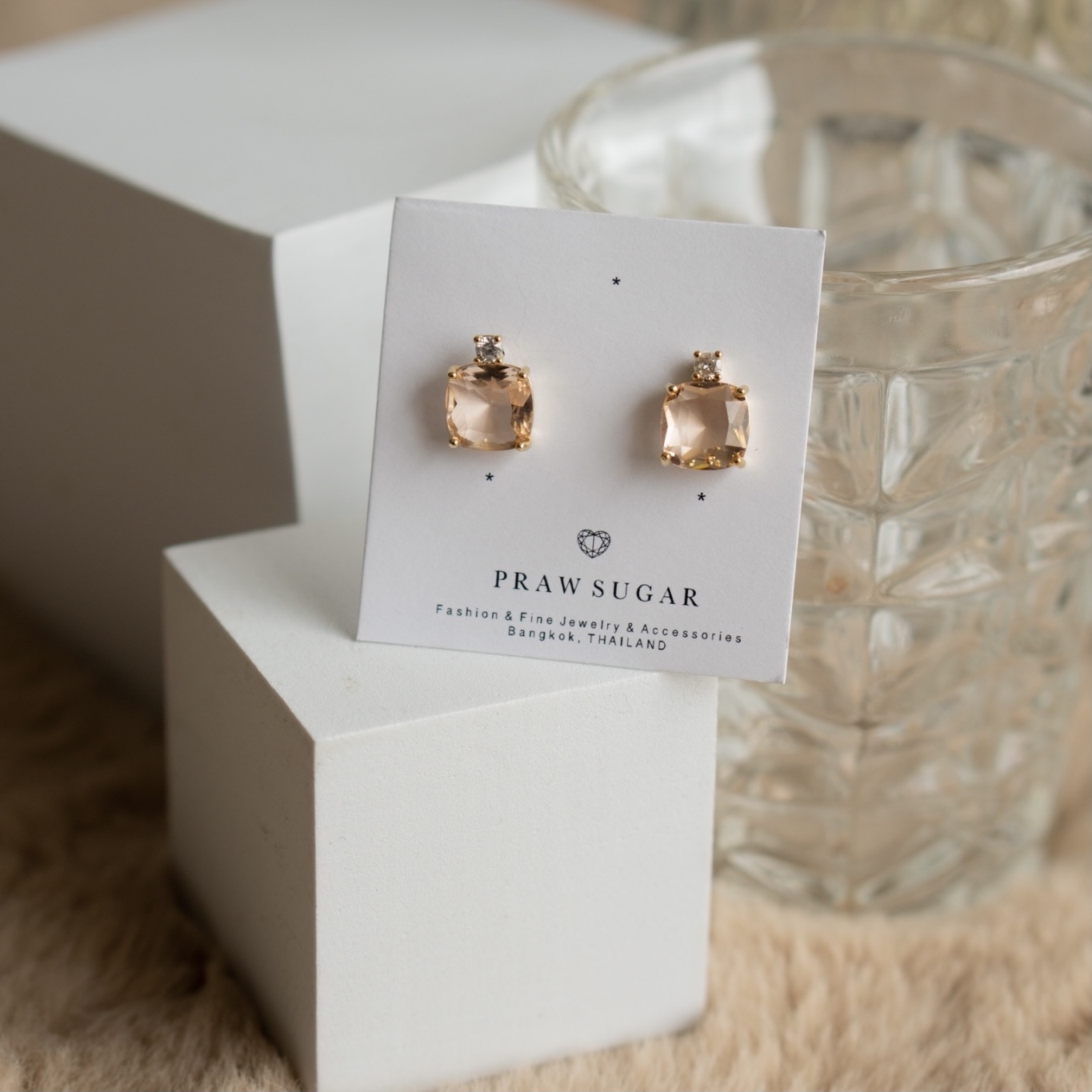 ต่างหูคลาสซี่คริสตัลแบบติดหู - Classy Crystal Stud Earrings (มี 9 สี) (ก้านเป็นเงินแท้) **มีสีใหม่