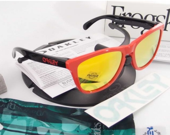 OAKLEY SPECIAL EDITION HERITAGE COLLECTION FROGSKINS Heritage Red with Fire Iridium OO9013-34