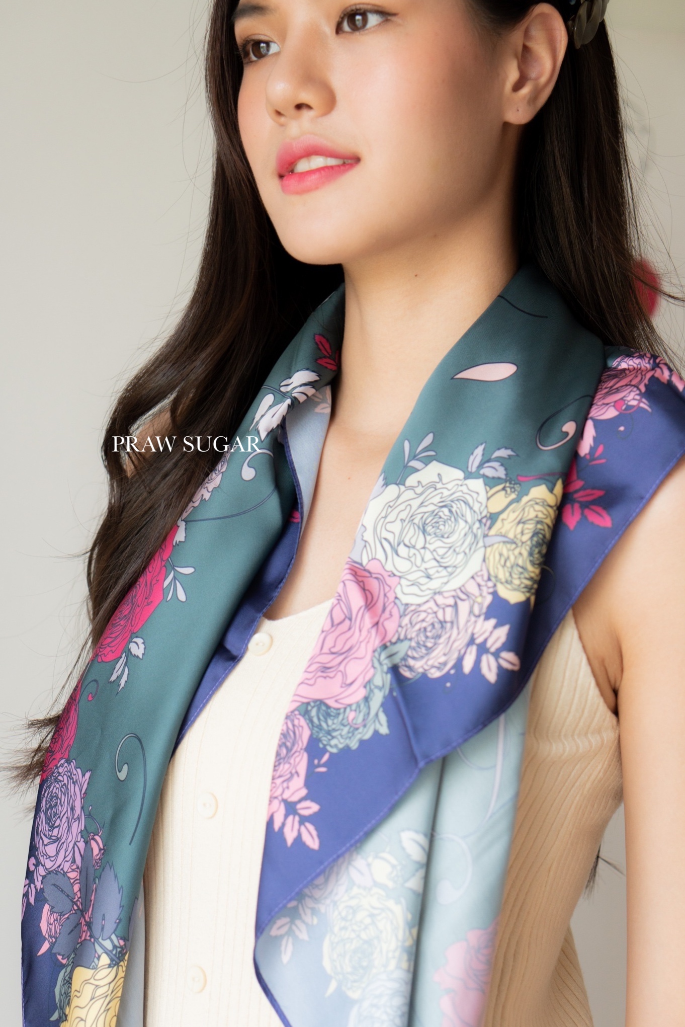 The Rose Thai Color Scarf - ผ้าพันคอลายดอกกุหลาบคอลเล็คชั่นสีไทยโบราณ (มี 8 สี)