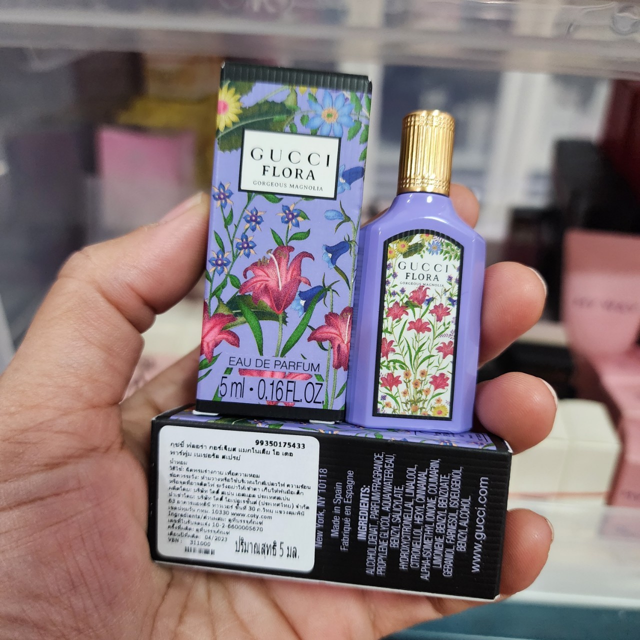 น้ำหอมจิ๋วมินิ Gucci Flora Gorgeous Magnolia ม่วง EDP 5ml ป้ายไทย แบบแต้มมีกล่อง ( Mini Perfume น้ำหอมขนาดพกพา)