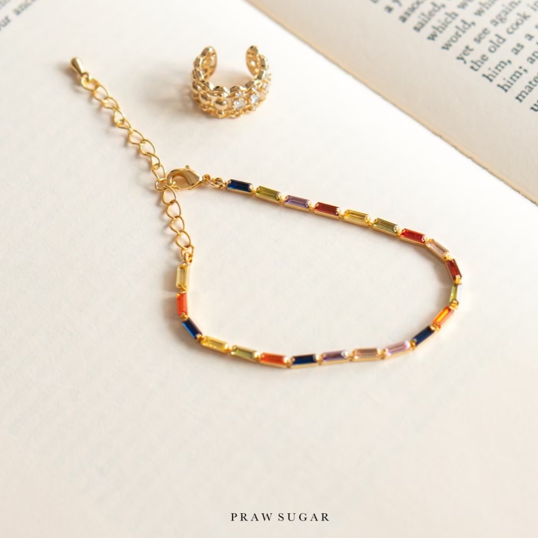 Joyful Bracelet - สร้อยข้อมือคริสตัลเรียงทรงสี่เหลี่ยมผืนผ้า