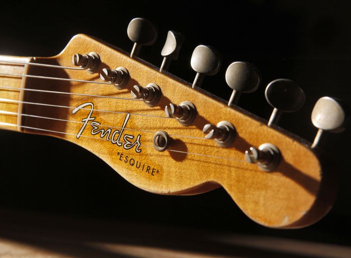 Fender Custom Shop 60th Anniversary Series Esquire 1-Pickup Electric Guitar (Black)