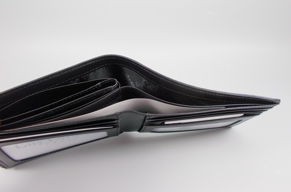 กระเป๋าสตางค์ Guy Laroche เทาเข้ม ใหม่ แท้