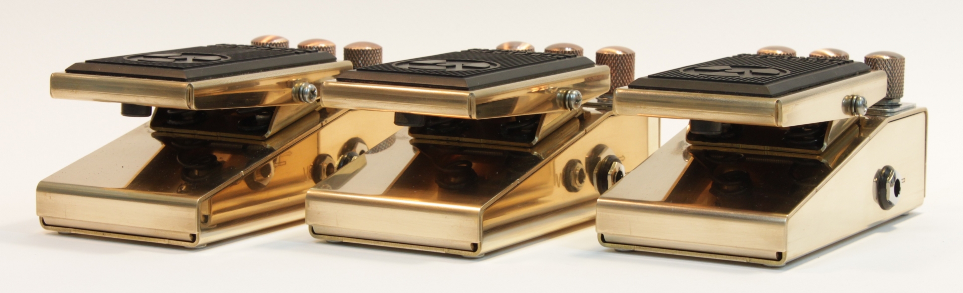 Plutoneium Chi Wah Wah Limited Edition