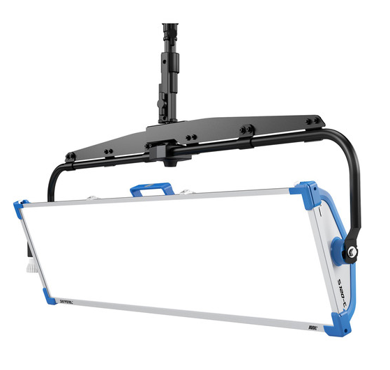 ARRI SkyPanel S120-C LED Softlight (Blue/Silver, Pole Operated Yoke)