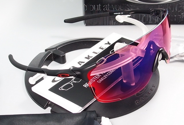 OAKLEY EVZERO STRIDE Matte Black w/ Prizm Road OO9386-0538