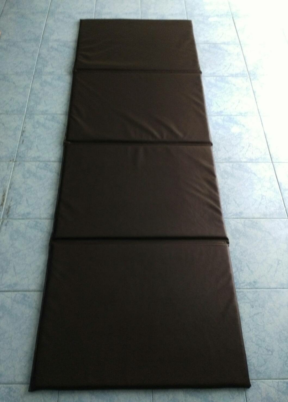 วิถีพุทธ ที่นอนยางพาราหุ้มนั่งเทียม 4 ตอน สำหรับพระภิกษุสงฆ์ และผู้ปฏิบัติธรรม