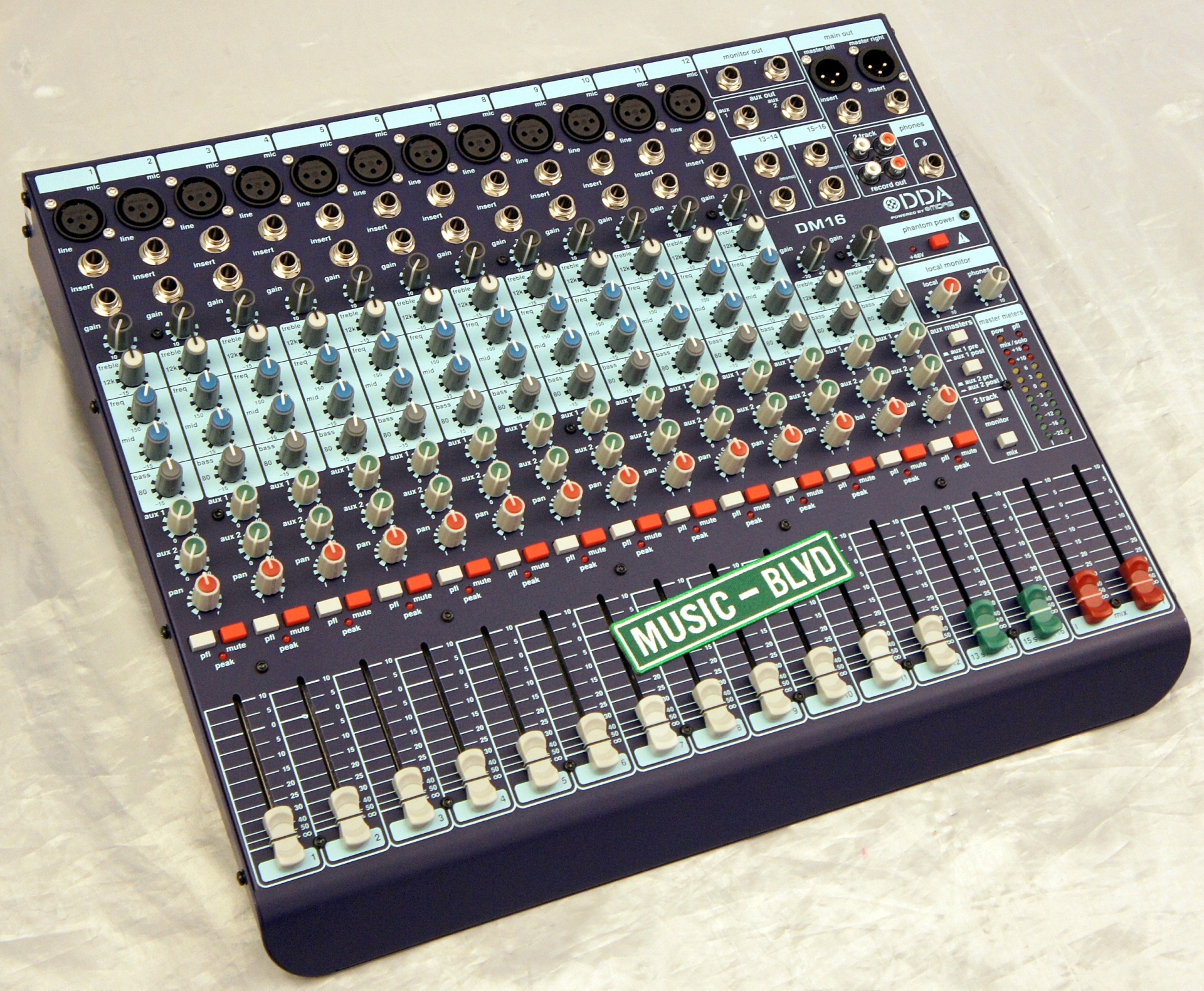 Midas DDA DM16 16-channel Mixer
