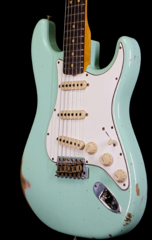 FENDER CUSTOM SHOP 1963 STRATOCASTER RELIC AAA ROSEWOOD BOARD WITH QUARTERSAWN MAPLE NECK SURF GREEN