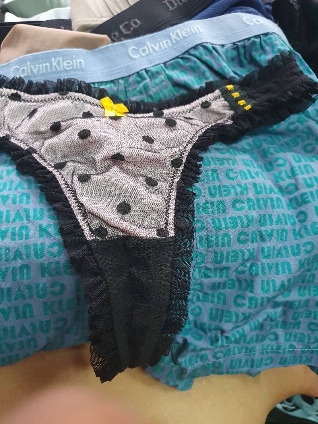 สต็อก กางเกงใน จีสตริง 5,000 ตัว