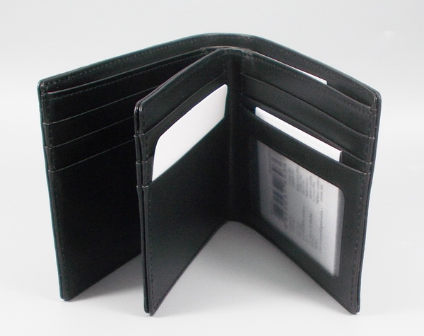 กระเป๋าสตางค์ Guy Laroche ดำ ใหม่ แท้