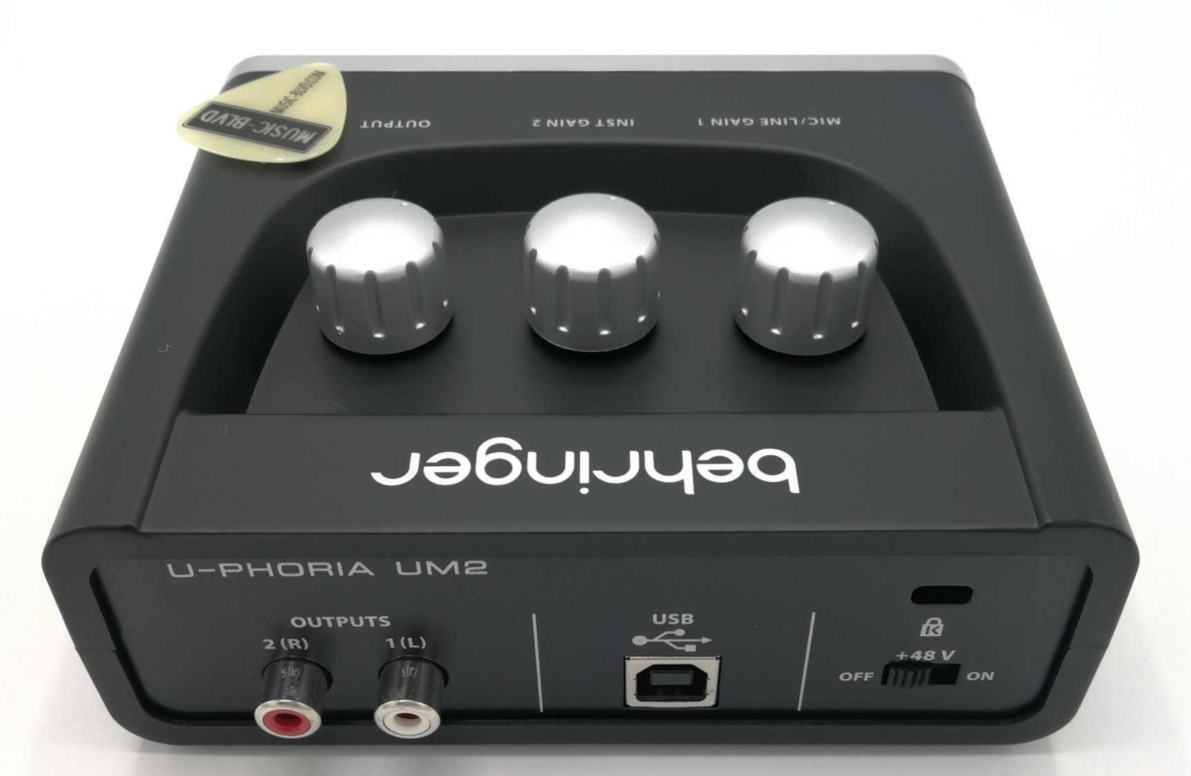 Behringer U-Phoria UM2