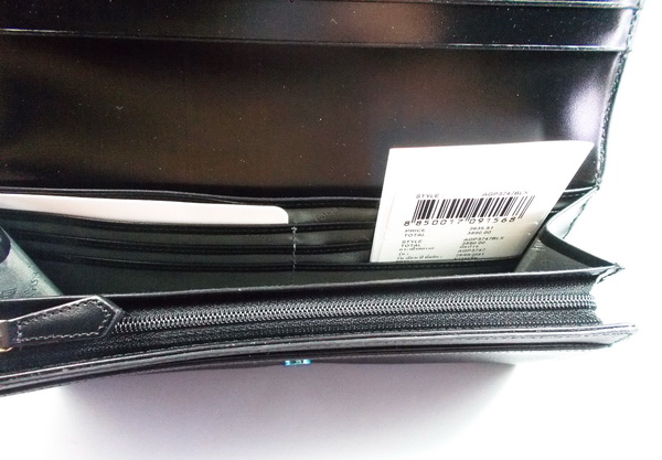 กระเป่าสตางค์ Guy Laroche ดำ ใหม่ แท้