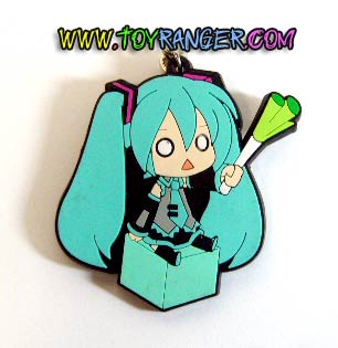 พวงกุญแจยาง Miku on Box