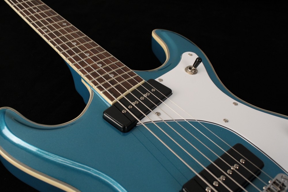 Eastwood Sidejack Baritone Std - Metallic Blue