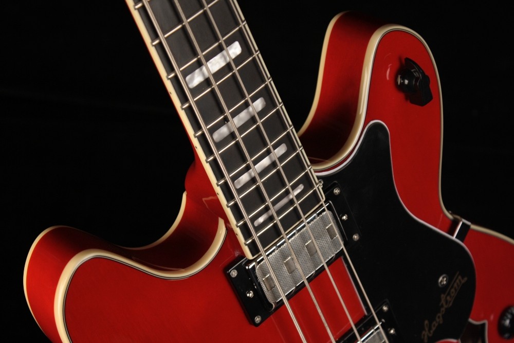 Hagstrom Viking Bass - Wild Cherry Transparent