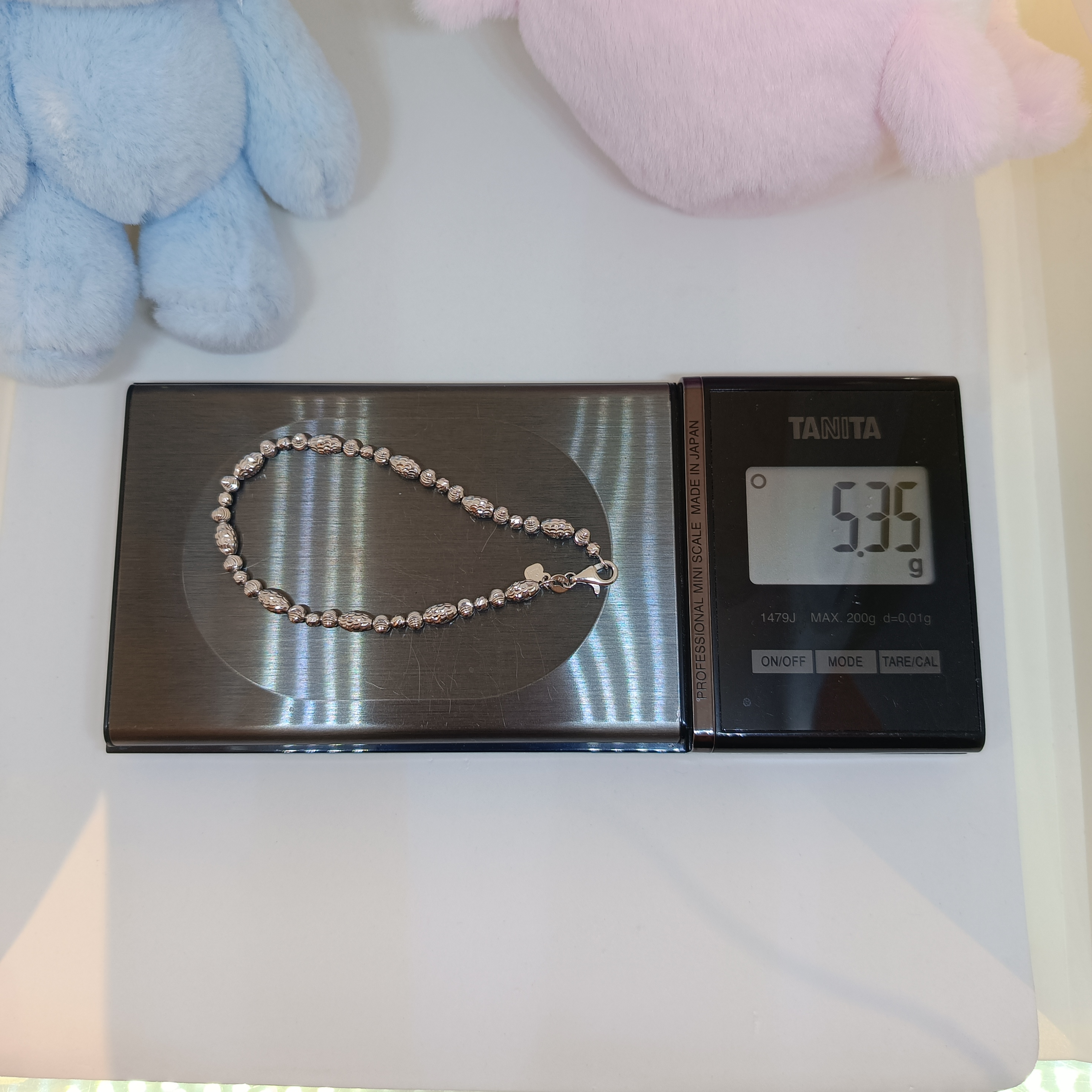 สร้อยข้อมืออิตาลี่ ลายแฟนซีทองคำขาว เม็ดมะยมสลับเม็ดกลมเจียระไนเหลี่ยมเพชร