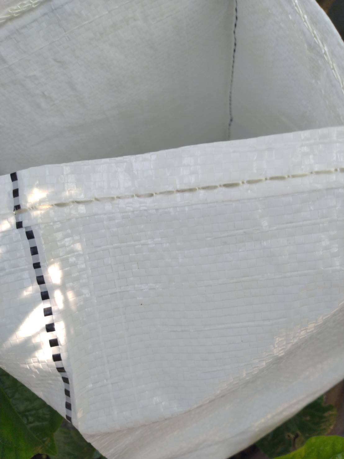 ถุงปลูกสีขาวแสนดี 5x11 นิ้ว 1 กก. (61ใบ/กก.)