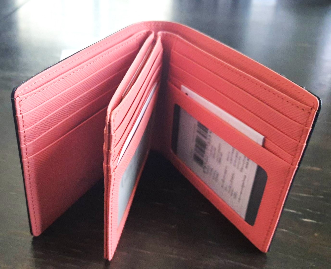 กระเป่าสตางค์ Guy Laroche ดำ-โอรส ใหม่ แท้